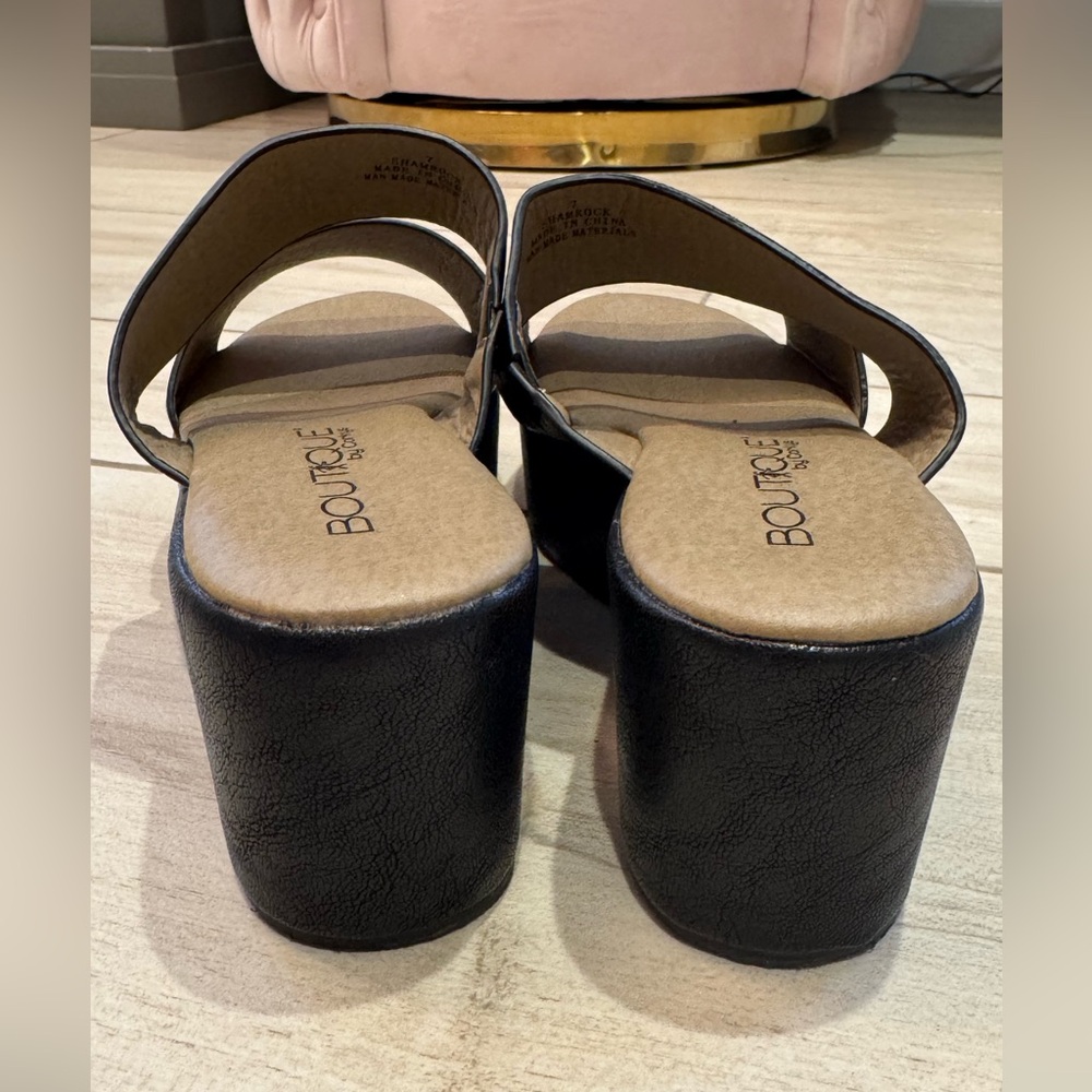 BOUTIQUE by CORKYS Black Shamrock Strappy Sandals - Picture 7 of 10